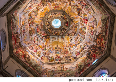 cathedral Santa Maria del fiore, Florence, Italy 109391524