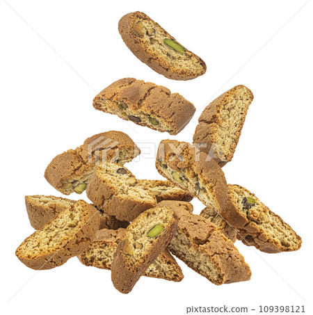 Cantuccini cookies isolated on white background 109398121