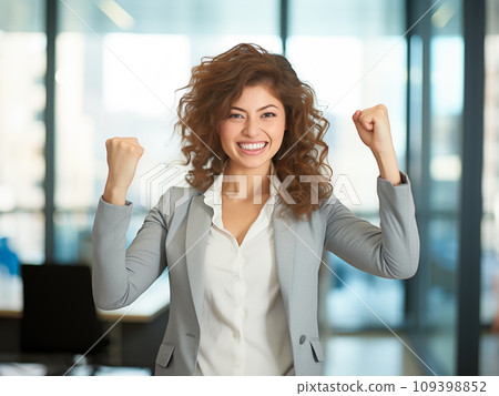 一個擺出腸道的女人 一個擺出腸道的女人 109398852
