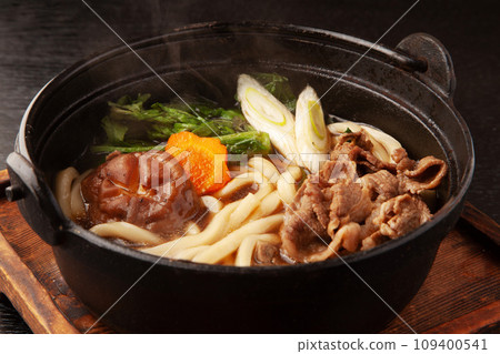 Beef suki udon 109400541