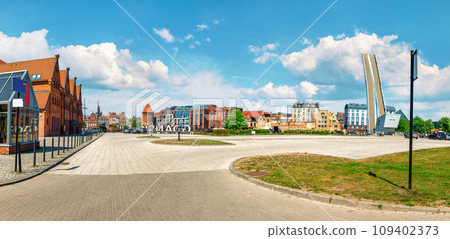 Cityscape of Old Gdansk 109402373