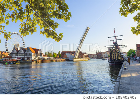 Ferry wheel on Moltava 109402402
