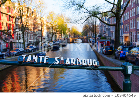 Amsterdam's Historic District: Canals and Vibrant House Facades Amsterdam's Historic District: Canals and Vibrant House Facades 109404549