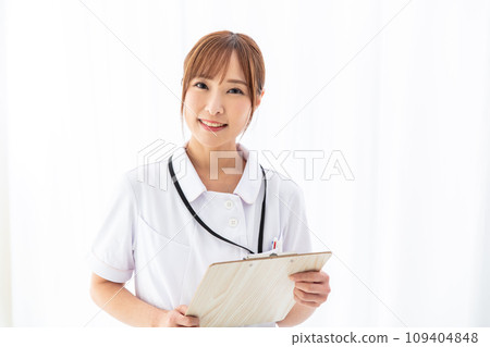 微笑的護士 微笑的護士 109404848