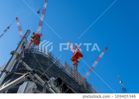建築施工現場場景。 109405346