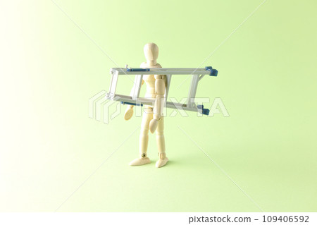 Situations where you work using a stepladder 109406592
