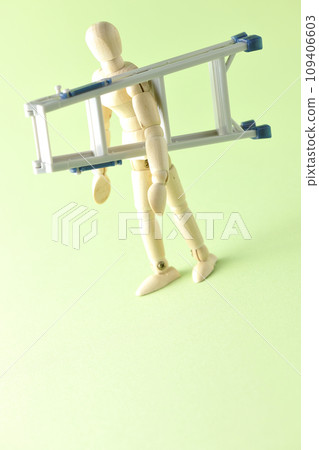 使用活梯工作的情況 109406603