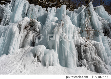 Frozen icicles Gifu Frozen icicles Gifu 109407344