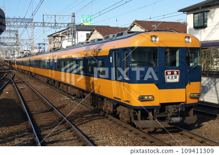 Kintetsu 12200 series old paint Kintetsu 12200 series old paint 109411309