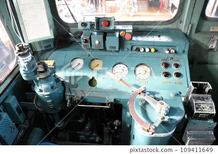 The engine room of the diesel locomotive DF50 on display at the Railway History Park in SAIJO 109411649