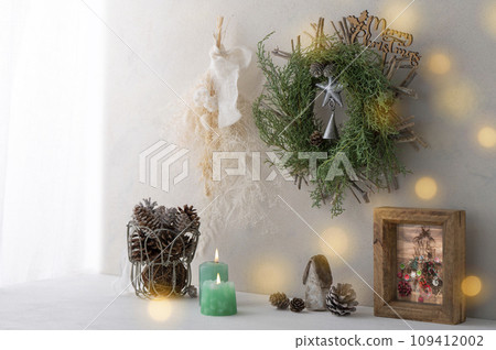 Christmas displays and illuminations 109412002