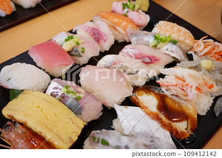 壽司午餐 109412142