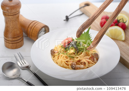 明太子義大利麵,經典的日式麵食 明太子義大利麵,經典的日式麵食 109413476