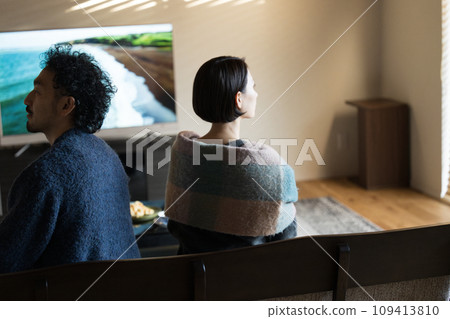 Couple fighting, images of boredom, etc. Couple fighting, images of boredom, etc. 109413810