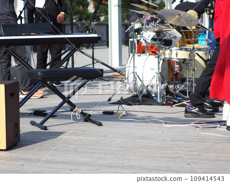 Preparation for outdoor music festival 109414543