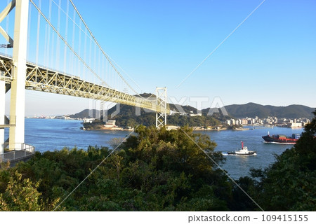 從下關市壇之浦停車場（去程）出發的關門大橋與關門海峽 109415155