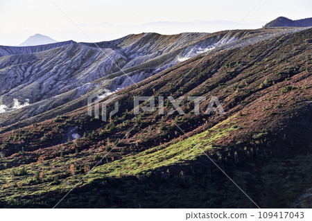 Yamada Pass on Mt. Kusatsu-Shirane with beautiful autumn leaves 109417043