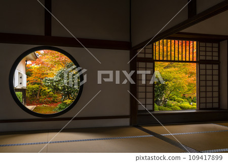 京都源光庵「悟之窗」「失落之窗」秋葉季 京都源光庵「悟之窗」「失落之窗」秋葉季 109417899