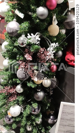 fragment of a decorated Christmas tree fragment of a decorated Christmas tree 109420129
