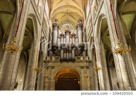 Auch Cathedral (Cathedrale Sainte-Marie d Auch), UNESCO site, Midi-Pyrenees, France Auch Cathedral (Cathedrale Sainte-Marie d Auch), UNESCO site, Midi-Pyrenees, France 109420503