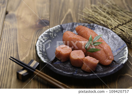 博多優質芥末鱈魚子木紋背景 博多優質芥末鱈魚子木紋背景 109420757