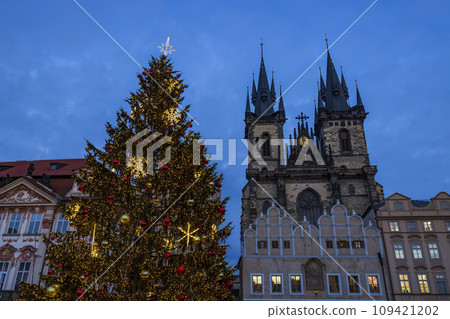 Old Town Square at Christmas time, Prague, Czech Republic 109421202