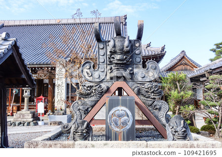 Onigawara at Soanji Temple in Hikone City, Shiga Prefecture 109421695