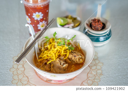 Khao Soi Gai, a popular dish at Lamai Khao Soi restaurant in Lamphun Khao Soi Gai, a popular dish at Lamai Khao Soi restaurant in Lamphun 109421902