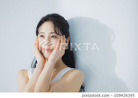 白色的一塊女人 白色的一塊女人 109426395