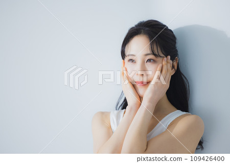 白色的一塊女人 109426400