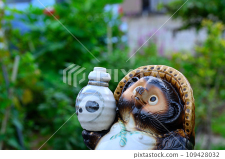 Shigaraki商品靖國神社 Shigaraki商品靖國神社 109428032