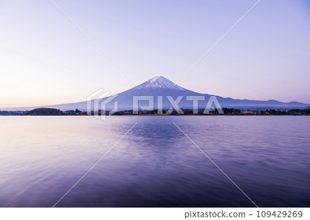 Fuji of Kawaguchiko at dawn Fuji of Kawaguchiko at dawn 109429269