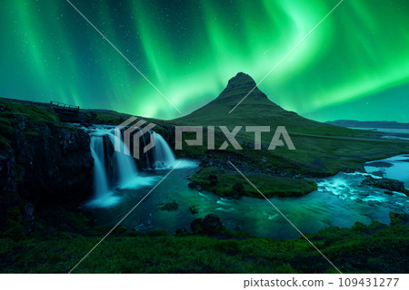 Northern lights over Kirkjufell mountain 109431277
