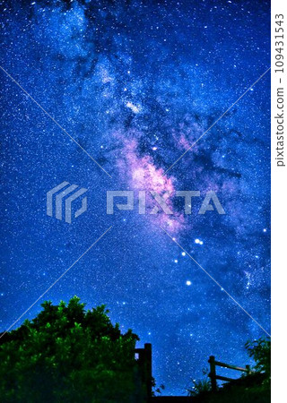 Milky Way galaxy/nebula 109431543
