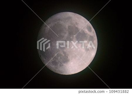 full moon full moon 109431882