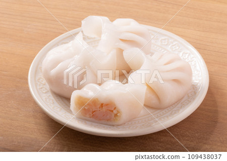 Shrimp dumplings Shrimp dumplings 109438037