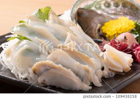 Live abalone sashimi (farmed from Korea) 109438158