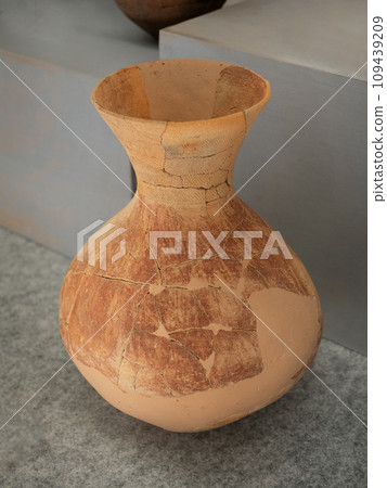 彌生陶器 壺形陶器 彌生陶器 壺形陶器 109439209