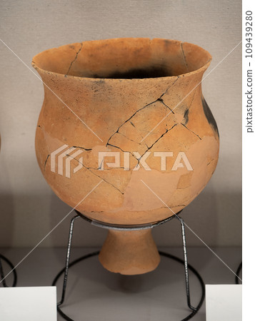 彌生陶器、附座壺形陶器 109439280