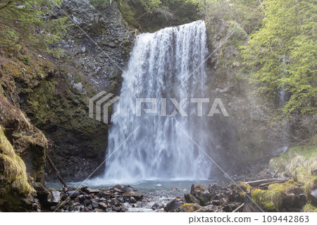Nagano Prefecture Zengoro Falls 109442863
