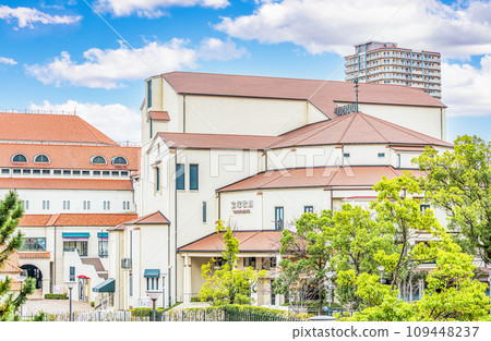 兵庫縣寶塚市,寶塚歌劇團的活動基地之一,寶塚弓館 兵庫縣寶塚市,寶塚歌劇團的活動基地之一,寶塚弓館 109448237