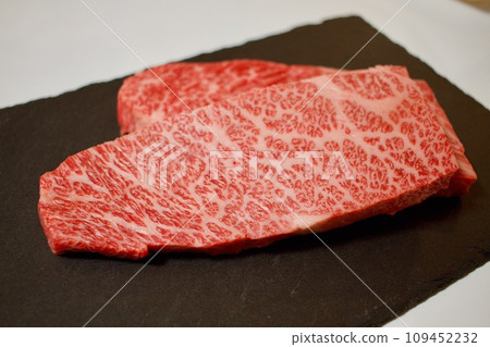 Marbled Iwate Wagyu beef 109452232
