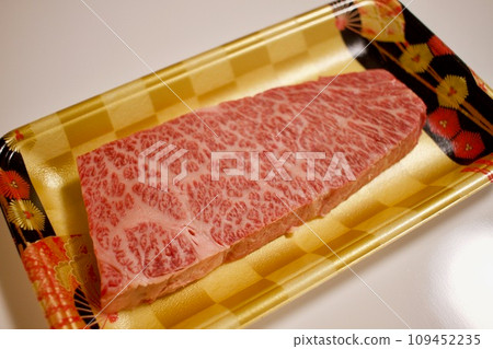 Delicious Japanese beef steak that you can easily buy at the supermarket Delicious Japanese beef steak that you can easily buy at the supermarket 109452235