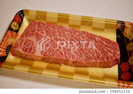 頂級大理石紋岩手和牛 109452238