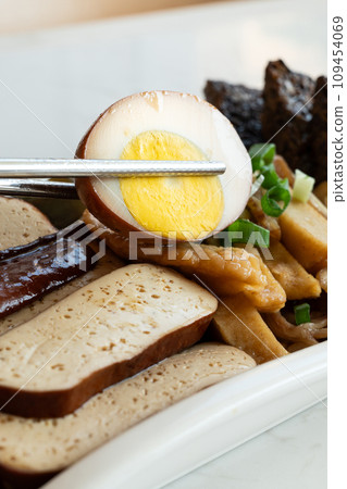 Braised food Braised food platter Taiwanese snacks Food lu wei luwei Taiwan style boiled rice Braised food Braised food platter Taiwanese snacks Food lu wei luwei Taiwan style boiled rice 109454069