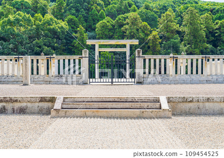 Habikino City, Osaka Prefecture, the 15th Emperor Ojin, Egamofushikō Mausoleum Habikino City, Osaka Prefecture, the 15th Emperor Ojin, Egamofushikō Mausoleum 109454525