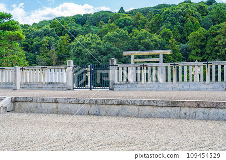 Habikino City, Osaka Prefecture, the 15th Emperor Ojin, Egamofushikō Mausoleum Habikino City, Osaka Prefecture, the 15th Emperor Ojin, Egamofushikō Mausoleum 109454529