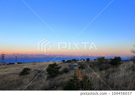 Northern Alps from Takabocchi Plateau/Shiojiri City, Nagano Prefecture Northern Alps from Takabocchi Plateau/Shiojiri City, Nagano Prefecture 109456037