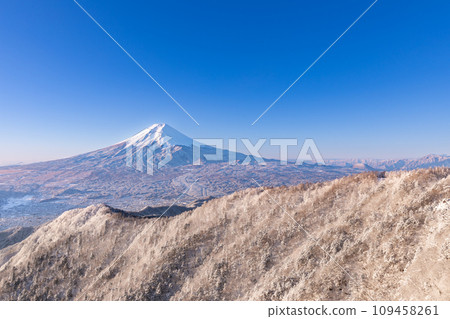 Yamanashi_Spectacular view of Fuji snow seen from Mt. Mitsutoge Yamanashi_Spectacular view of Fuji snow seen from Mt. Mitsutoge 109458261
