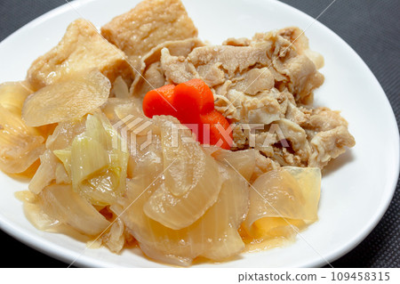 豬肉芝麻壽喜燒風格燉菜 豬肉芝麻壽喜燒風格燉菜 109458315